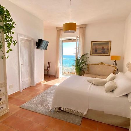 Villa Bina Sea Hotel Sant'Angelo  Dış mekan fotoğraf