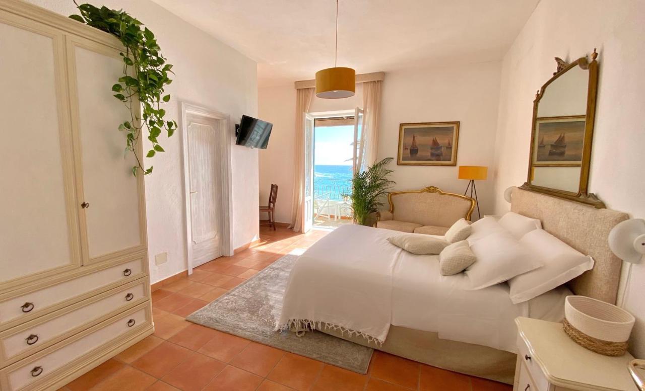 Villa Bina Sea Hotel Sant'Angelo  Dış mekan fotoğraf