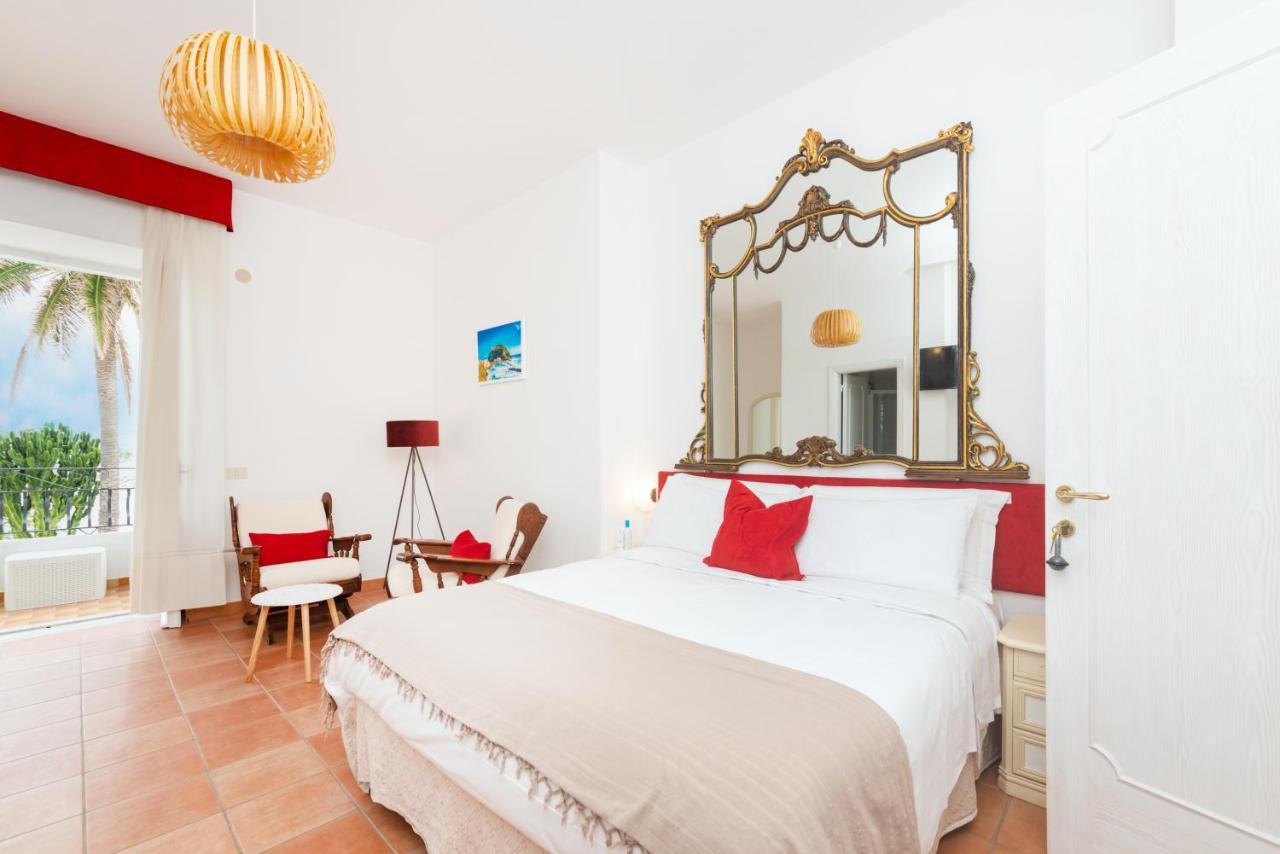 Villa Bina Sea Hotel Sant'Angelo  Dış mekan fotoğraf