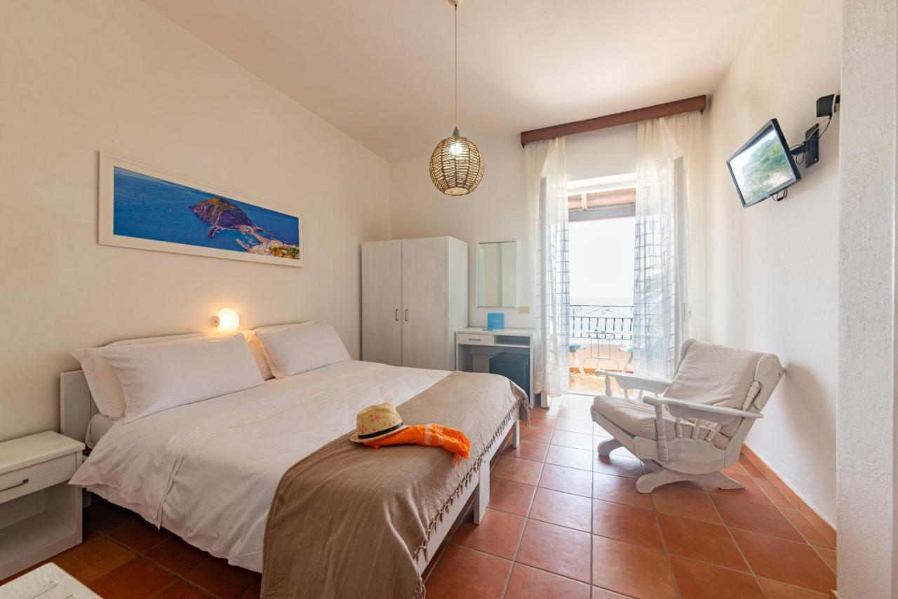 Villa Bina Sea Hotel Sant'Angelo  Dış mekan fotoğraf