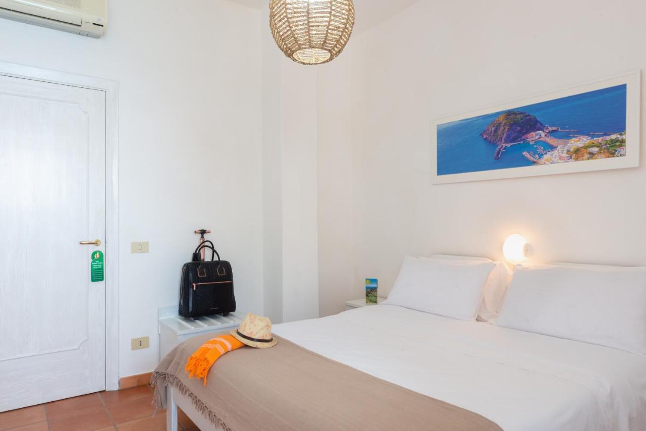 Villa Bina Sea Hotel Sant'Angelo  Dış mekan fotoğraf