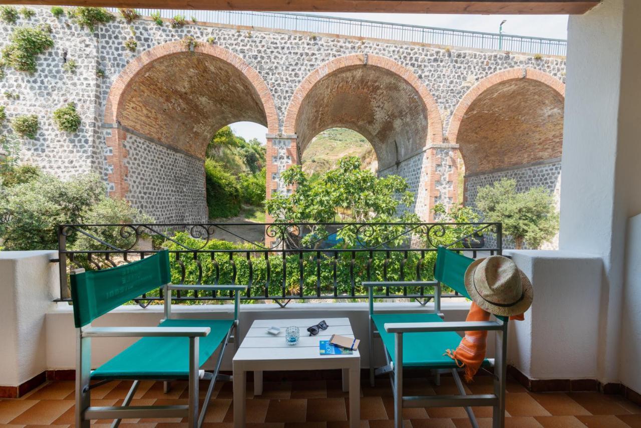 Villa Bina Sea Hotel Sant'Angelo  Dış mekan fotoğraf