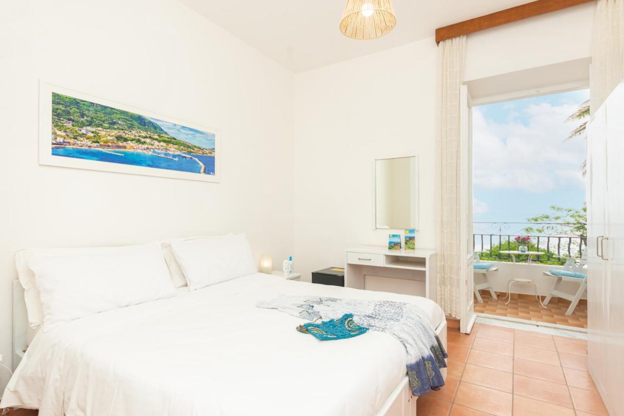 Villa Bina Sea Hotel Sant'Angelo  Dış mekan fotoğraf