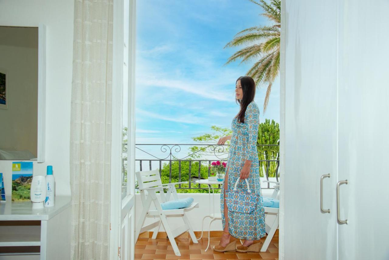 Villa Bina Sea Hotel Sant'Angelo  Dış mekan fotoğraf